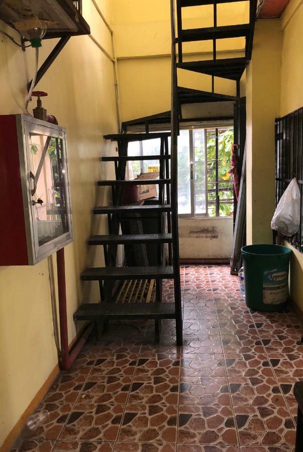 Favila Transient Rooms Pasay Exterior foto